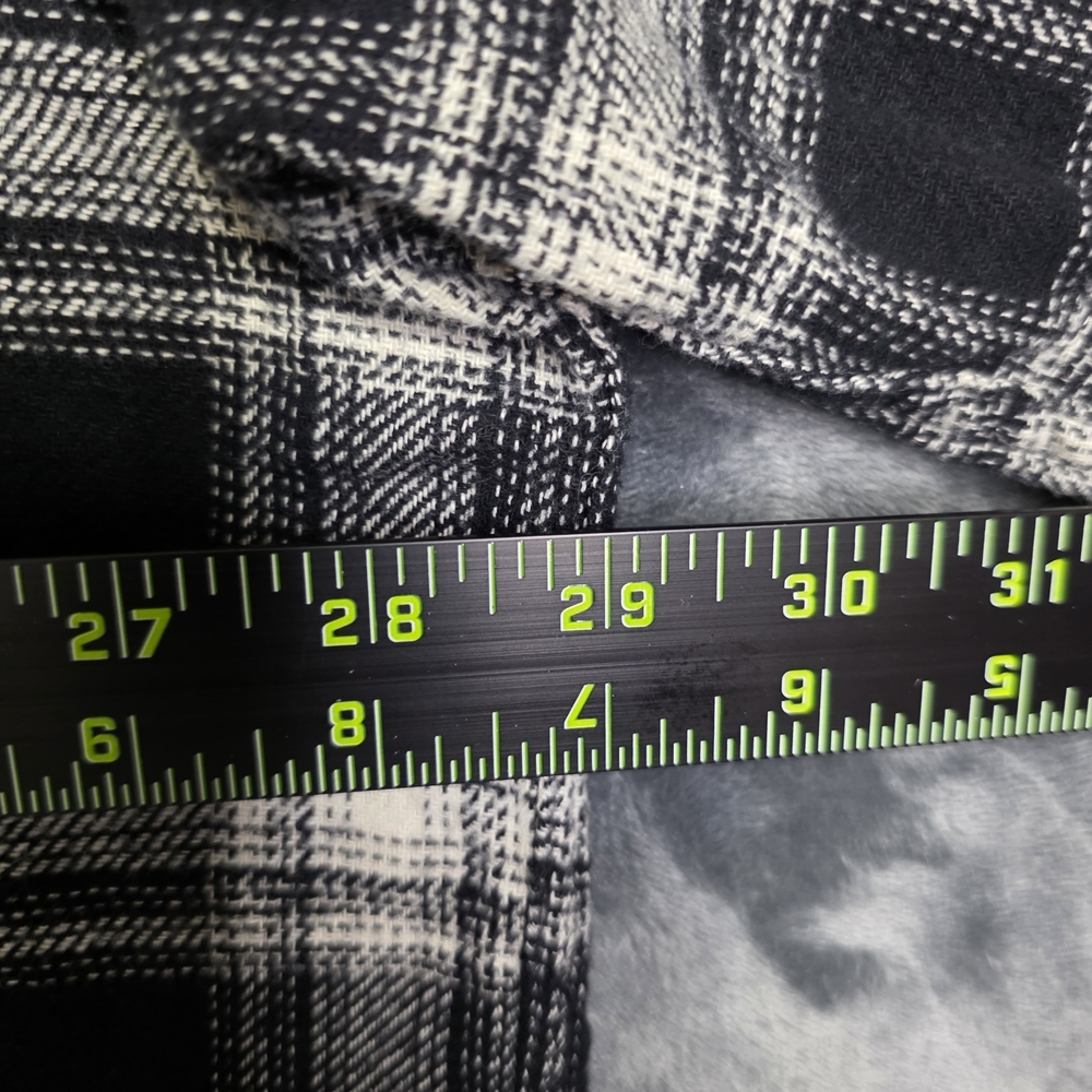 FRYE AND CO. Black and White Plaid Flannel - Picture 4 of 6